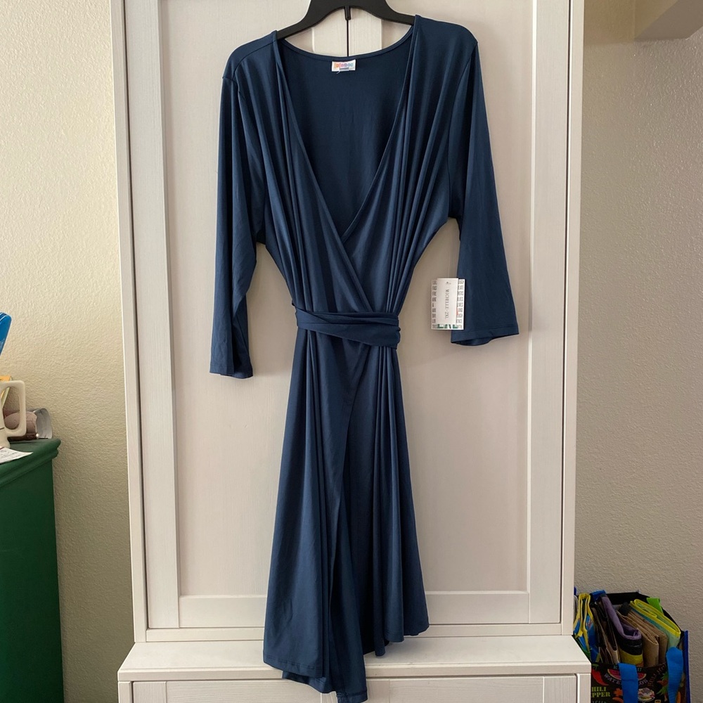 NWT Dark Navy Lularoe Michelle Wrap Dress 2XL